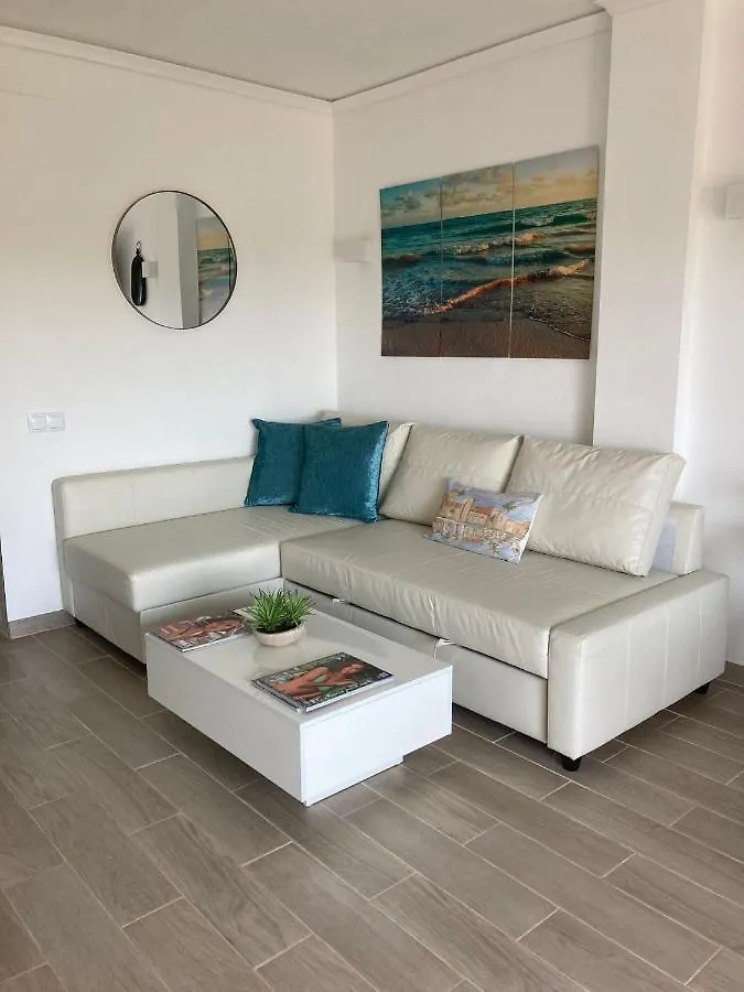 アパート マルベーリャRenovated Modern Elegant Studio With Sea Viewアパートメント