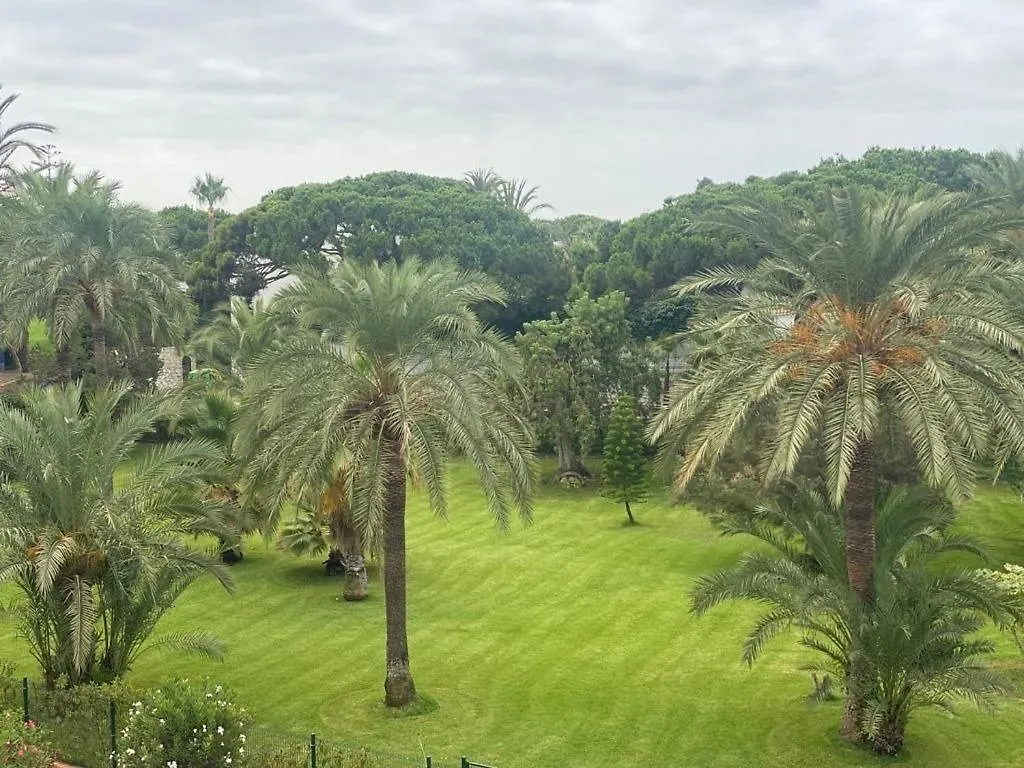 マルベーリャRenovated Modern Elegant Studio With Sea Viewアパートメント アパート